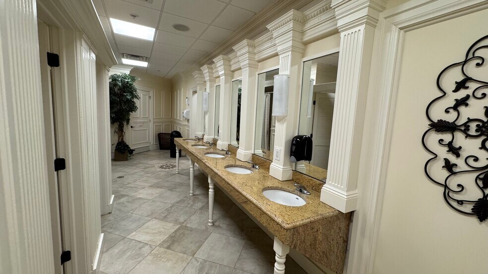 More Photos Of 700 Strykers Rd, Phillipsburg Golf Course Driving Range For Lease