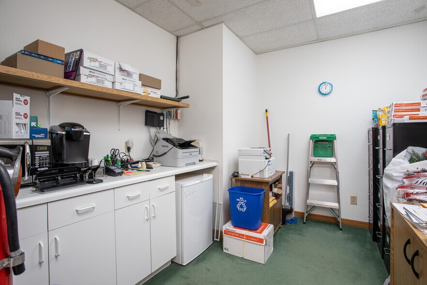 More Photos Of 217 W Seminole Ave, Melbourne Office For Sale
