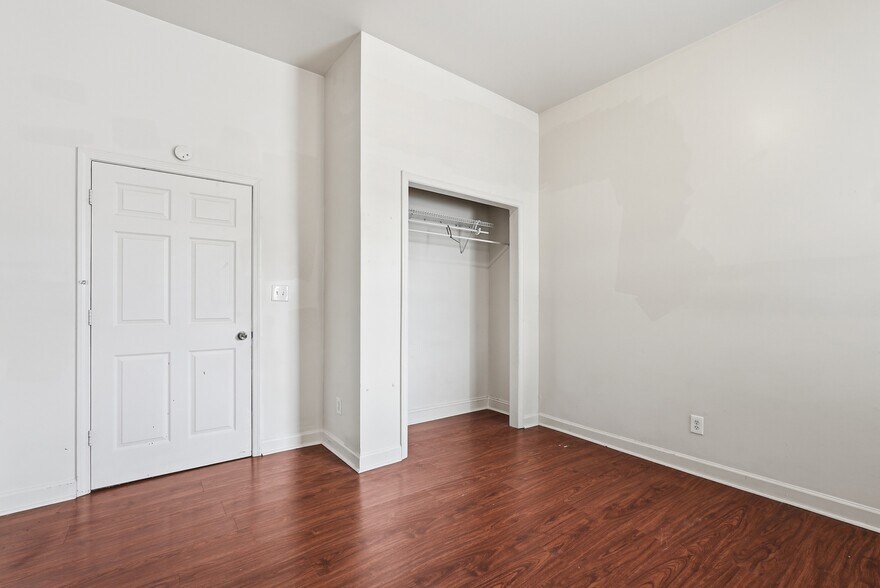 More Photos Of 309 W 41st St, Savannah Multifamily For Sale