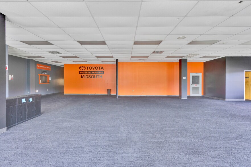 More Photos Of 2005 Riverside Dr, Chattanooga Industrial For Lease