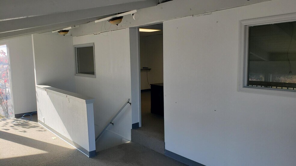 More Photos Of 4051 Jeffco Blvd, Arnold Loft Creative Space For Lease