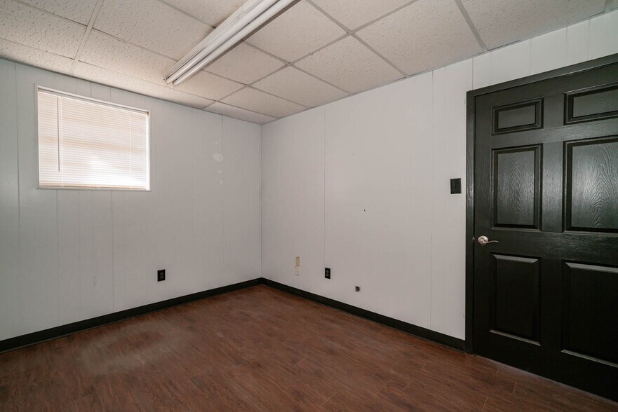 More Photos Of 717 E Loop 281, Longview Industrial For Lease