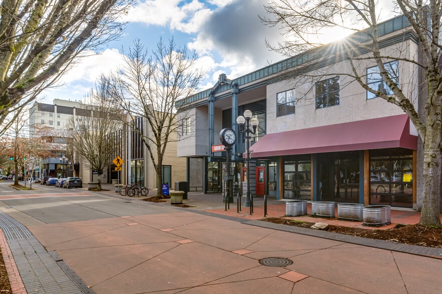 More Photos Of 30 E Broadway, Eugene Office For Sale