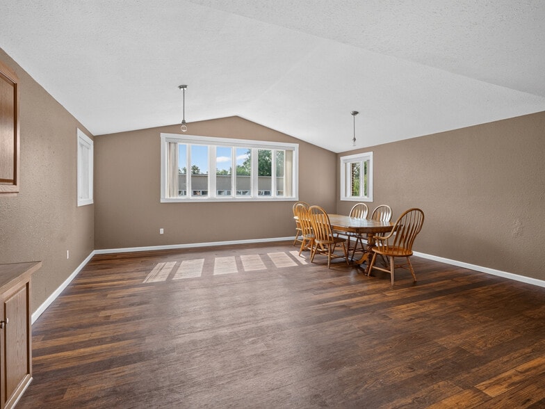 More Photos Of 200 S 4th St, Kawkawlin Assisted Living For Sale