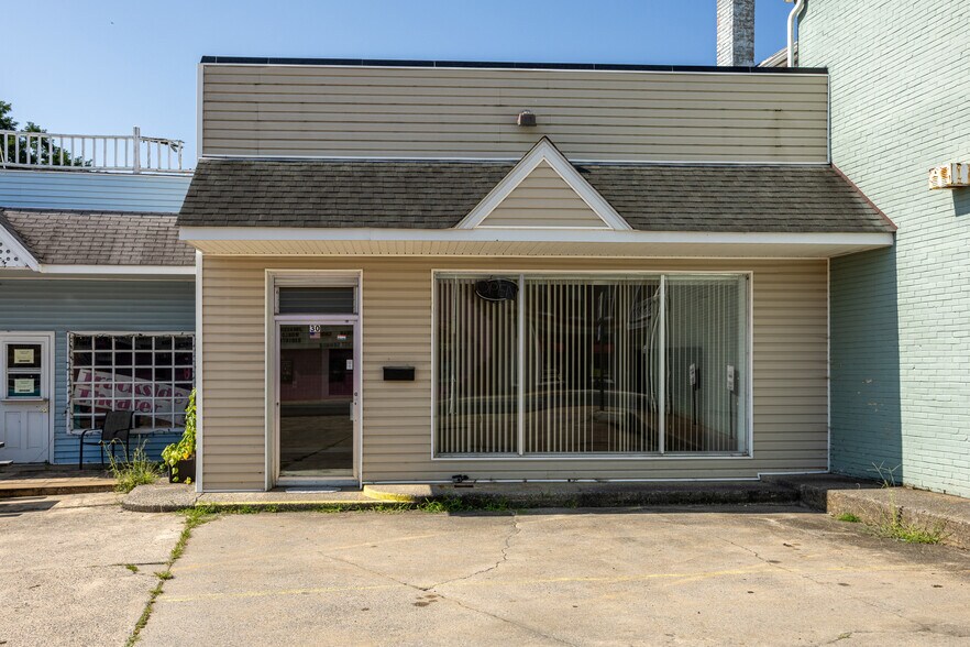 Primary Photo Of 30 E Main St, Luray Office For Sale