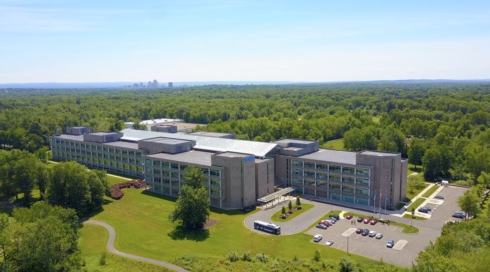 More Photos Of 1300 Hall Blvd, Bloomfield Medical For Lease
