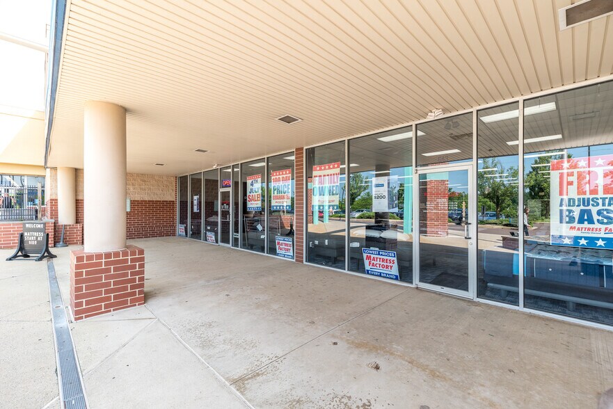 More Photos Of 611-651 Main St, Harleysville Storefront For Lease