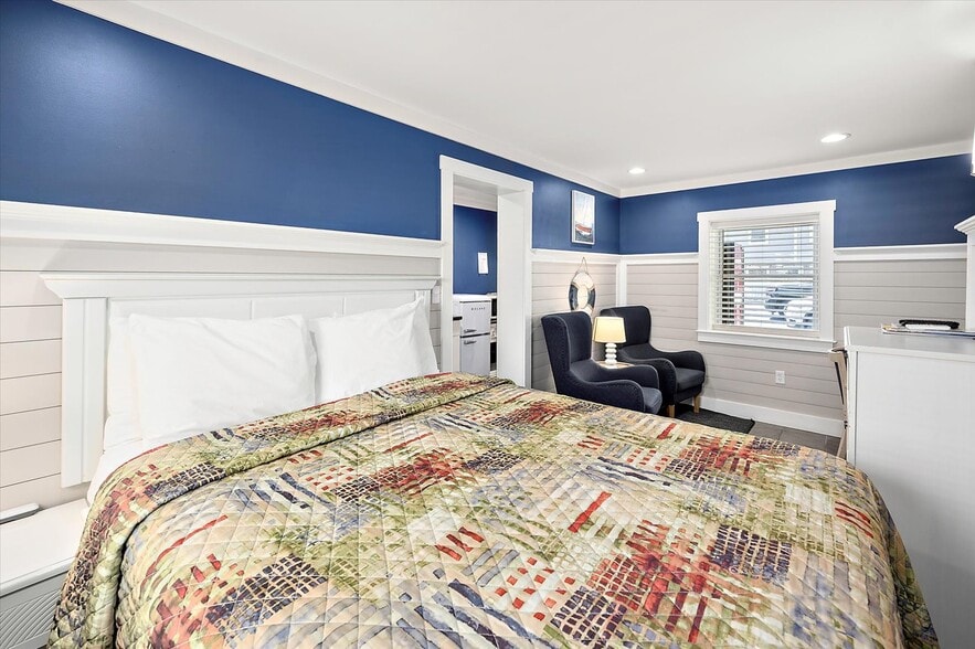 More Photos Of 1705 N Baltimore Ave, Ocean City Hotel For Sale