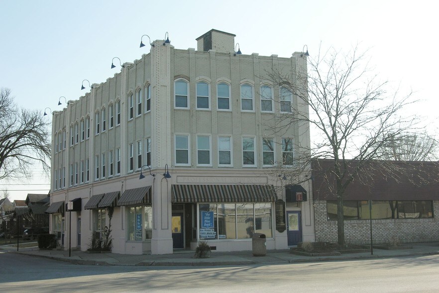 Primary Photo Of 15324 Mack Ave, Grosse Pointe Park Coworking Space