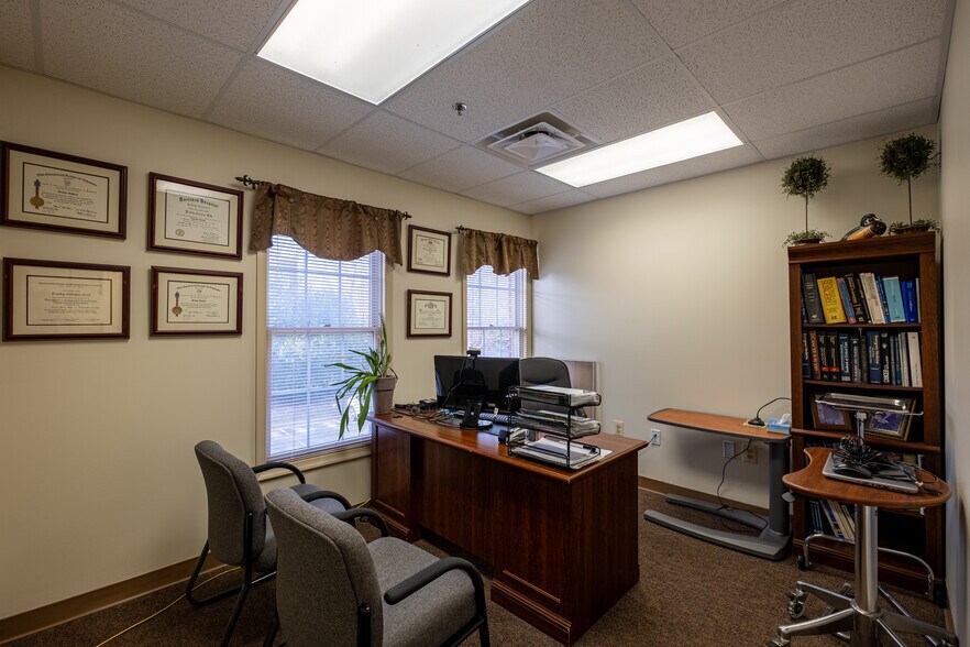 More Photos Of 3450 Old Washington Rd, Waldorf Office For Sale
