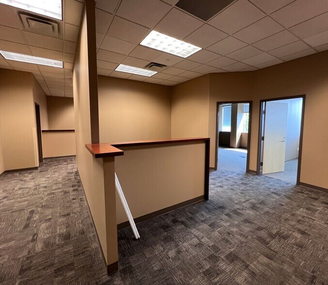 More Photos Of 10330 N Meridian St, Indianapolis Medical For Lease