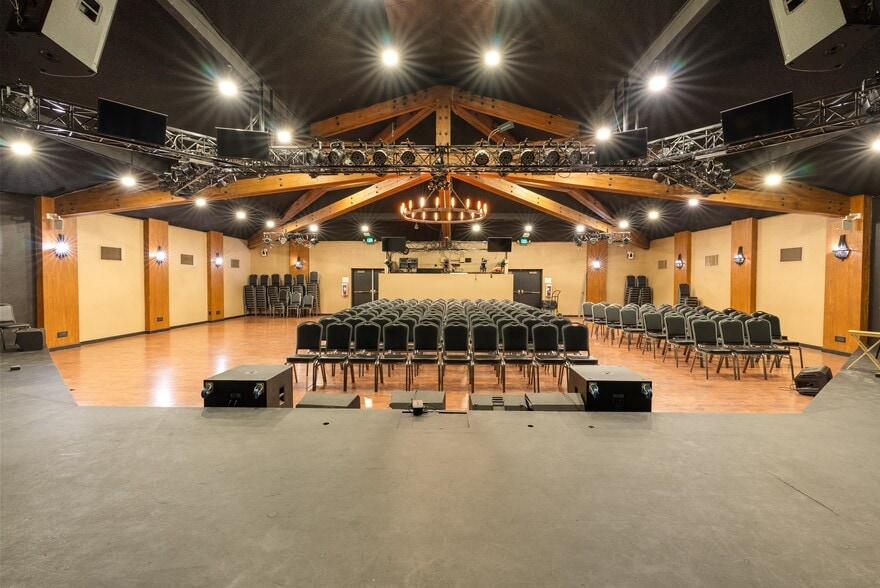 More Photos Of 10215 N 43rd Ave, Phoenix Schools For Sale