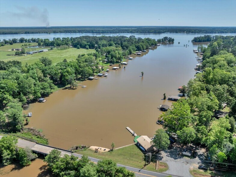 More Photos Of 3077 Lamar Rd, Cobb Restaurant For Sale