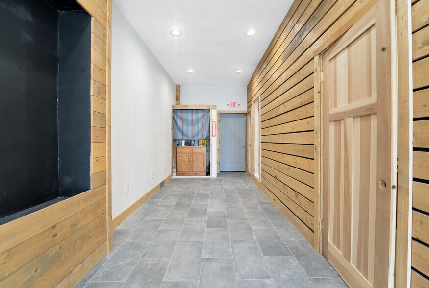 More Photos Of 127 W Main St, Omro Storefront Retail Office For Sale