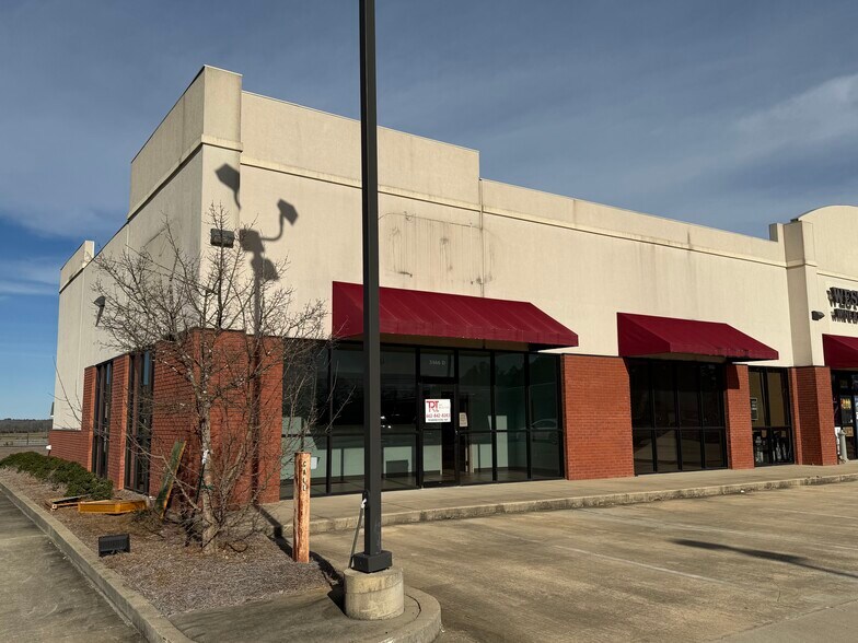 More Photos Of 3466 McCullough Blvd, Belden Storefront For Lease