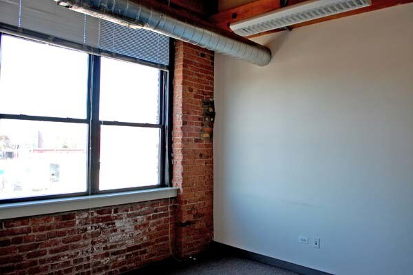 More Photos Of 700 N Sacramento Blvd, Chicago Loft Creative Space For Lease
