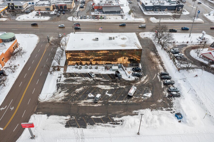 More Photos Of 2627 E Beltline Ave SE, Grand Rapids Medical For Lease