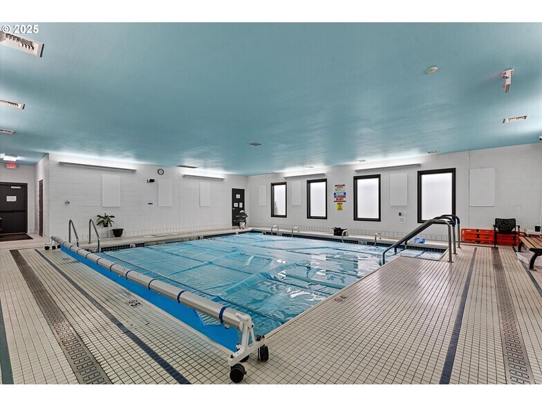 More Photos Of 2519 Cove Ave, La Grande Healthcare For Sale