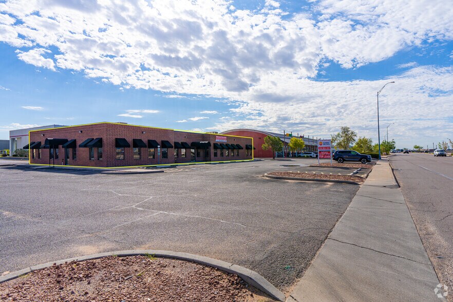 More Photos Of 7108 Airport Rd, El Paso Office For Sale