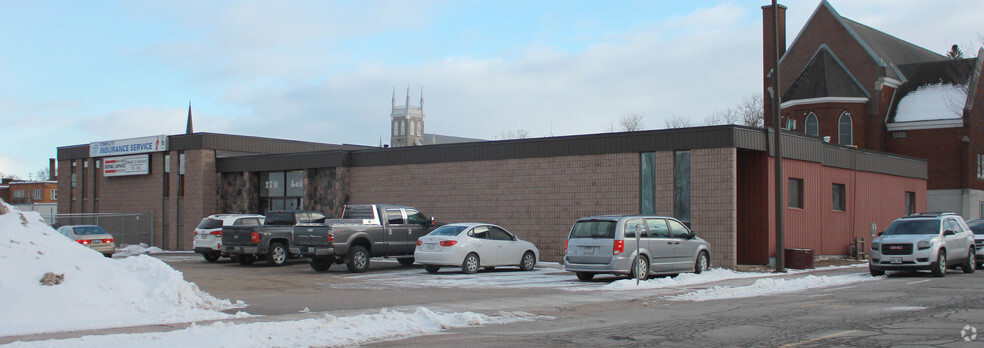 Primary Photo Of 270 Lake St, Pembroke Office For Sale