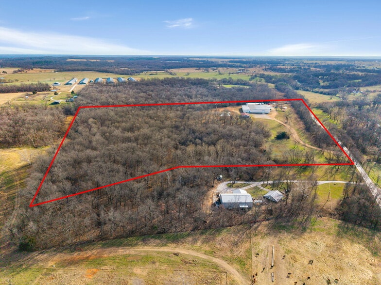 More Photos Of 23044 Honey Creek Rd, Sulphur Springs Distribution For Sale