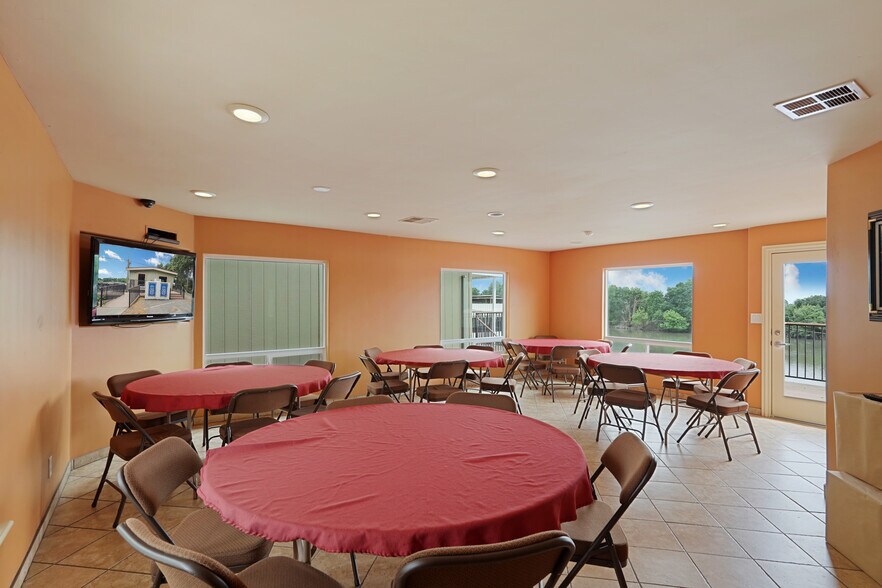 More Photos Of 1400 Old Levee rd, Walnut Grove Land For Sale