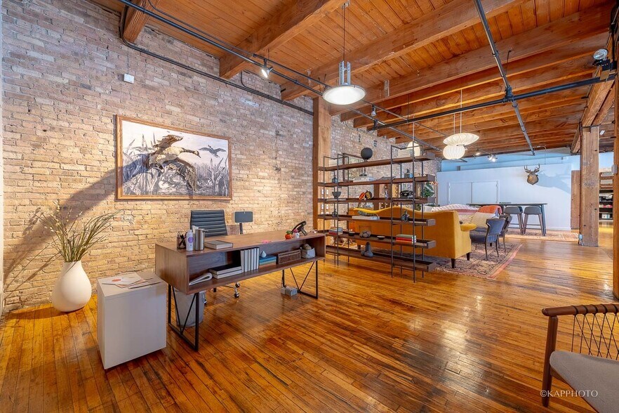 More Photos Of 1123 W Washington Blvd, Chicago Office For Lease