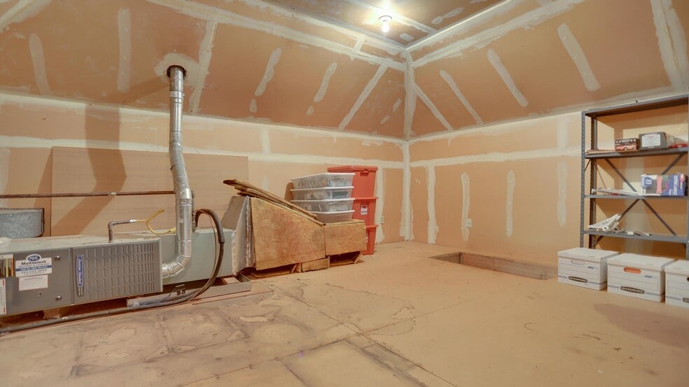 More Photos Of 15012 SE Stark St, Portland Office For Lease