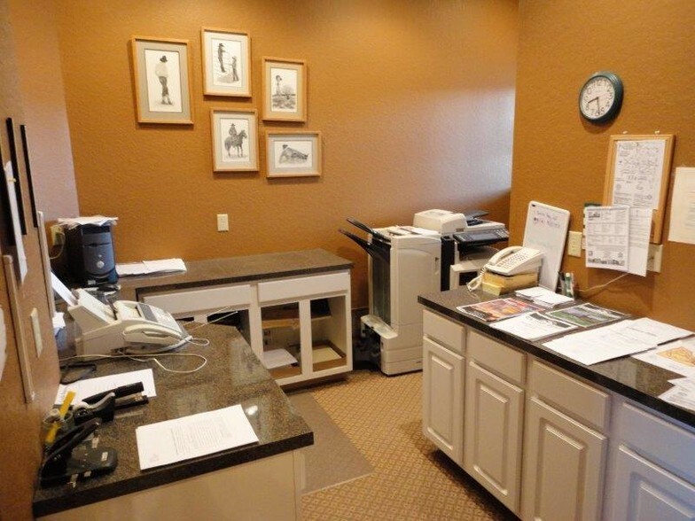 More Photos Of 710 Tenaya St, Hermosa General Retail For Sale
