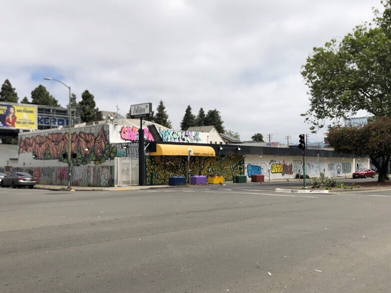 More Photos Of 556 W Grand Ave, Oakland Land For Sale