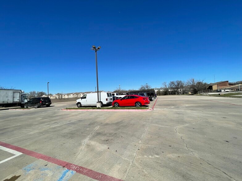 More Photos Of 730 W Spring Valley Rd, Richardson Restaurant For Sale