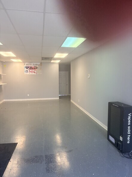 More Photos Of 4500-4520 Central School Rd, Saint Charles Unknown For Lease