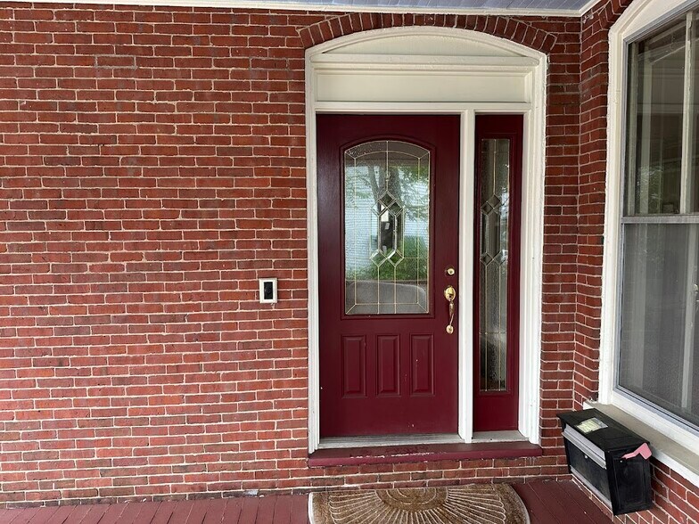 More Photos Of 8 Court St, Concord Office For Sale