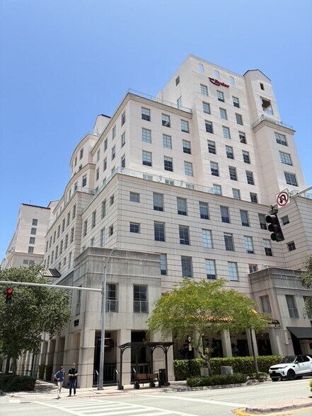 More Photos Of 132-180 Aragon Ave, Coral Gables Office For Lease