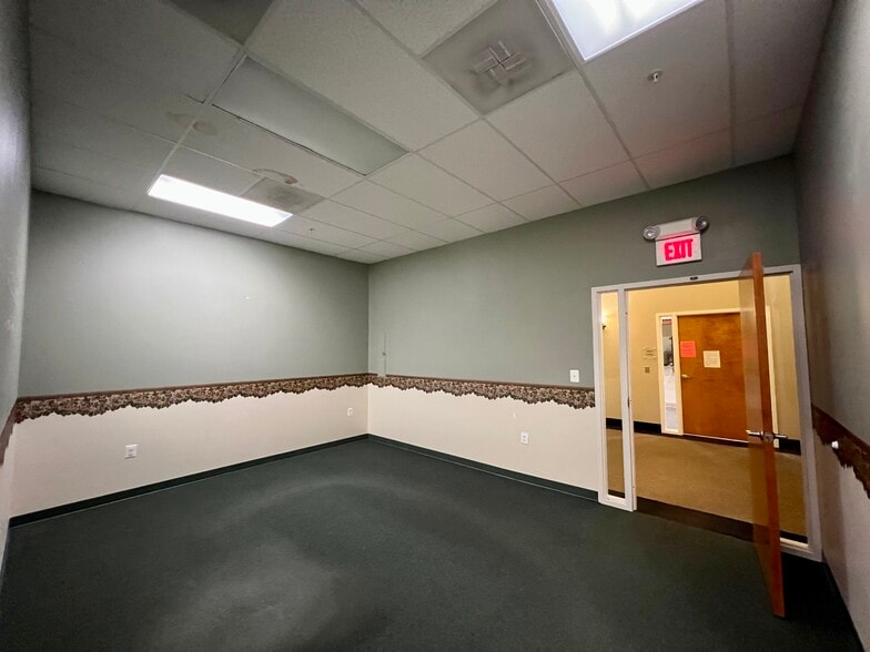 More Photos Of 531 Old Westminster Pike, Westminster Office Residential For Sale