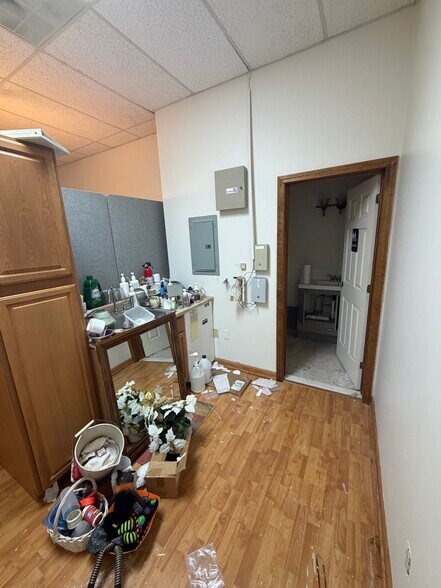 More Photos Of 294 Route 101, Amherst Office For Sale