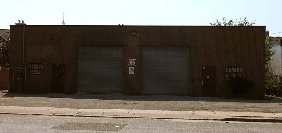 Primary Photo Of 51 Sprague Ave, Amityville Service For Lease