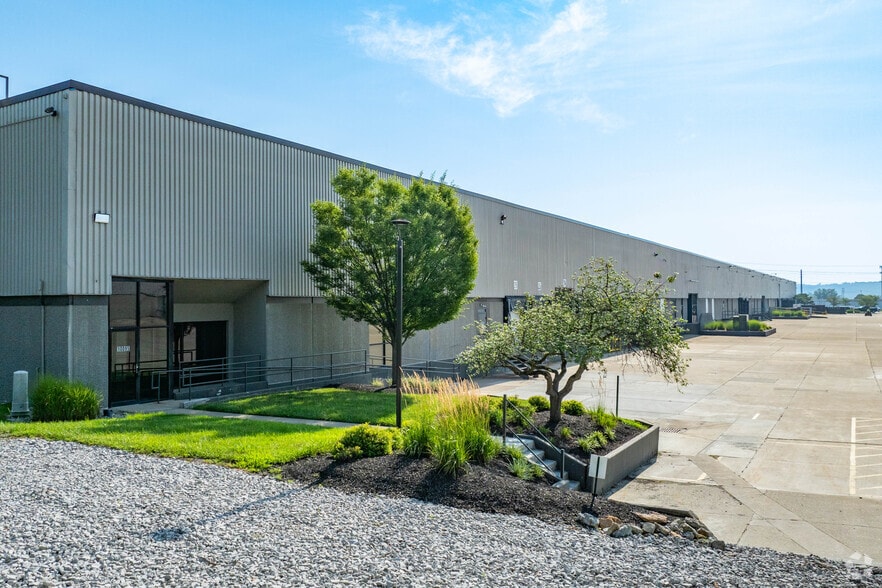 More Photos Of 10083-10095 International Blvd, Cincinnati Warehouse For Lease