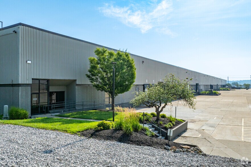 More Photos Of 10083-10095 International Blvd, Cincinnati Warehouse For Lease