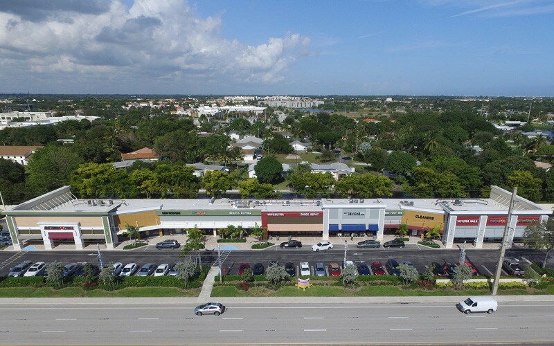 Primary Photo Of 1301 W Boynton Beach Blvd, Boynton Beach General Retail For Lease