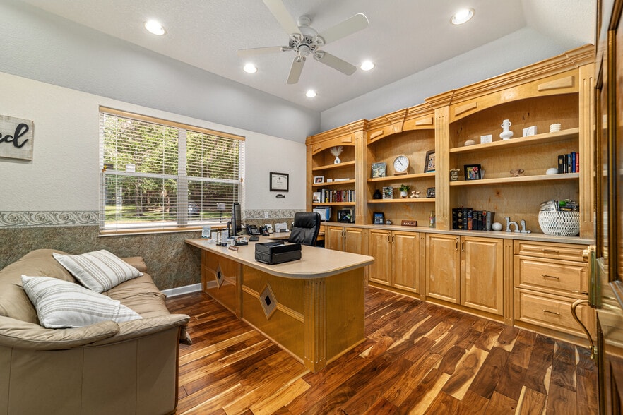 More Photos Of 434 SW 14 St, Ocala Office Residential For Sale