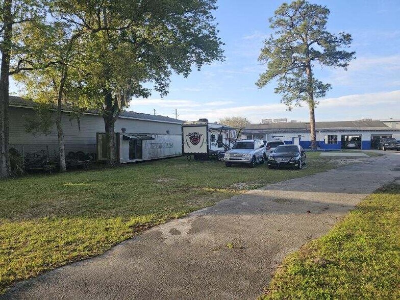 More Photos Of 3536 Morrow St, Jacksonville Auto Repair For Sale