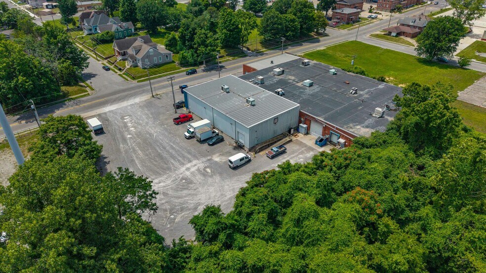 More Photos Of 500 William St, Cape Girardeau Warehouse For Lease