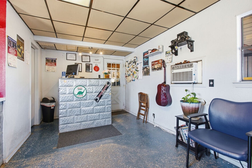 More Photos Of , Weatherford General Retail For Sale