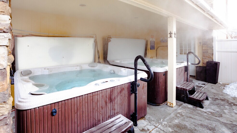 More Photos Of 701 W US Highway 50, Gunnison Hotel For Sale