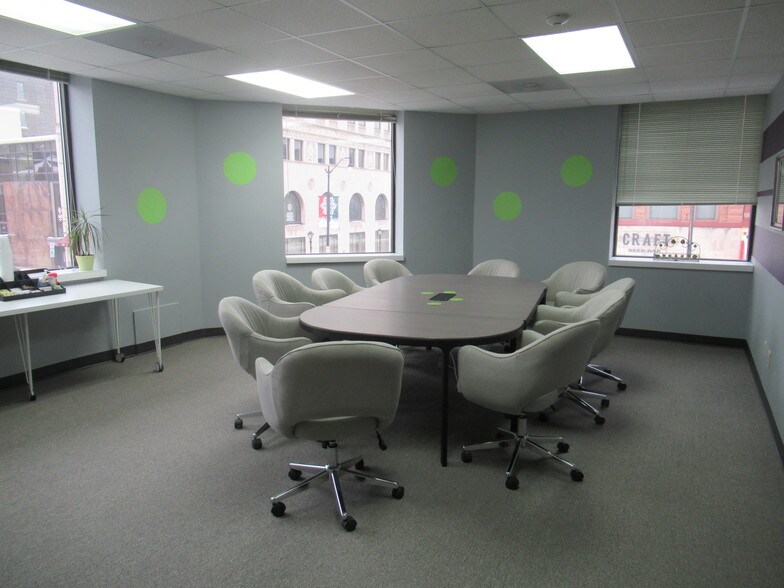 More Photos Of 427 E Monroe St, Springfield Office For Sale