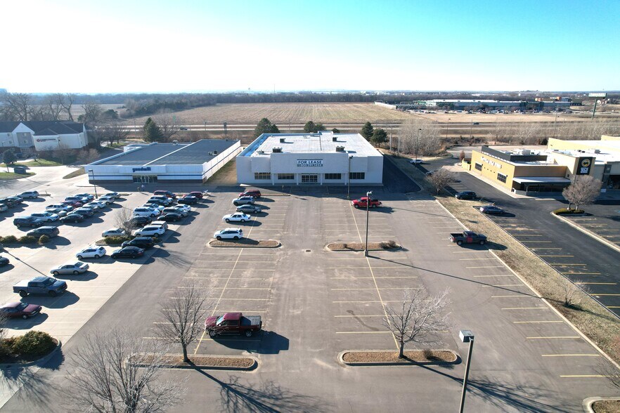 Primary Photo Of 2620 Planet Ave, Salina Freestanding For Lease