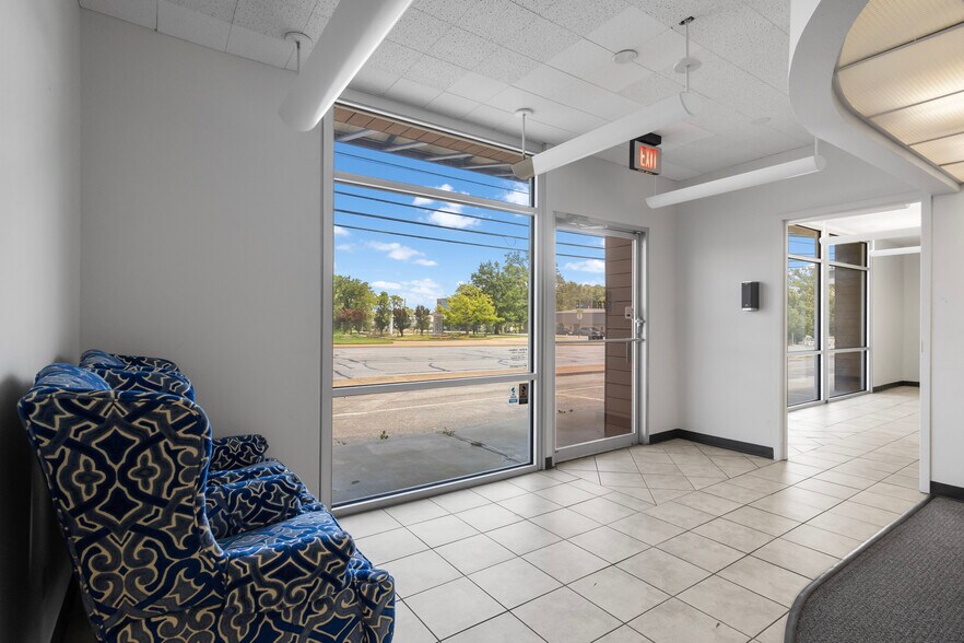 More Photos Of 421 S Beckham Ave, Tyler Medical For Lease