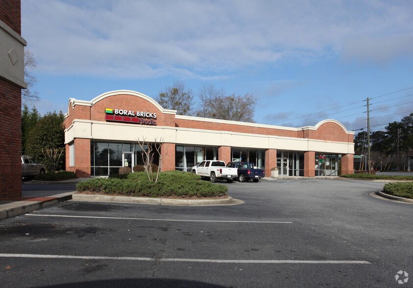 More Photos Of , Macon-Bibb General Retail For Sale