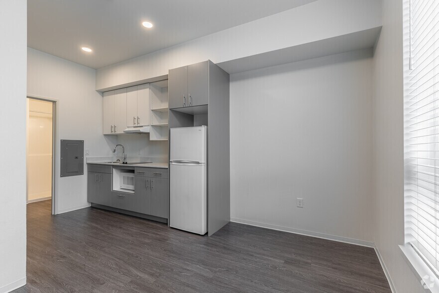 More Photos Of 1611 NW Marshall St, Portland Apartments For Lease